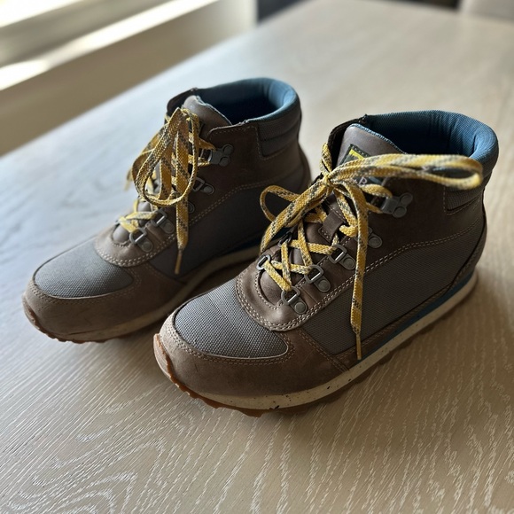 L.L Bean | Hiking Boots - Picture 1 of 7
